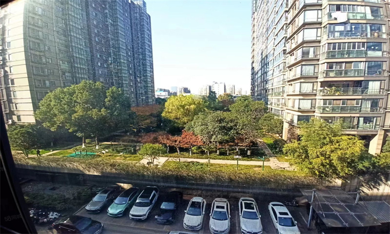 新闻稿：南京市鼓楼区天正湖滨君悦阁：引领高端住宅潮流，打造品质生活典范